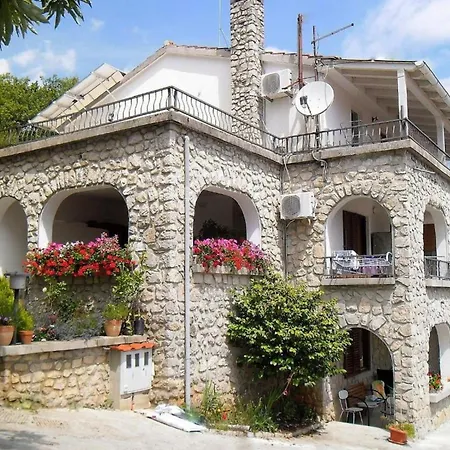 Apartment Charming Kestenovi Dvori *