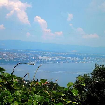 Charming Kestenovi Dvori Daire