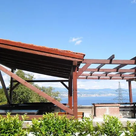 Charming Kestenovi Dvori Opatija